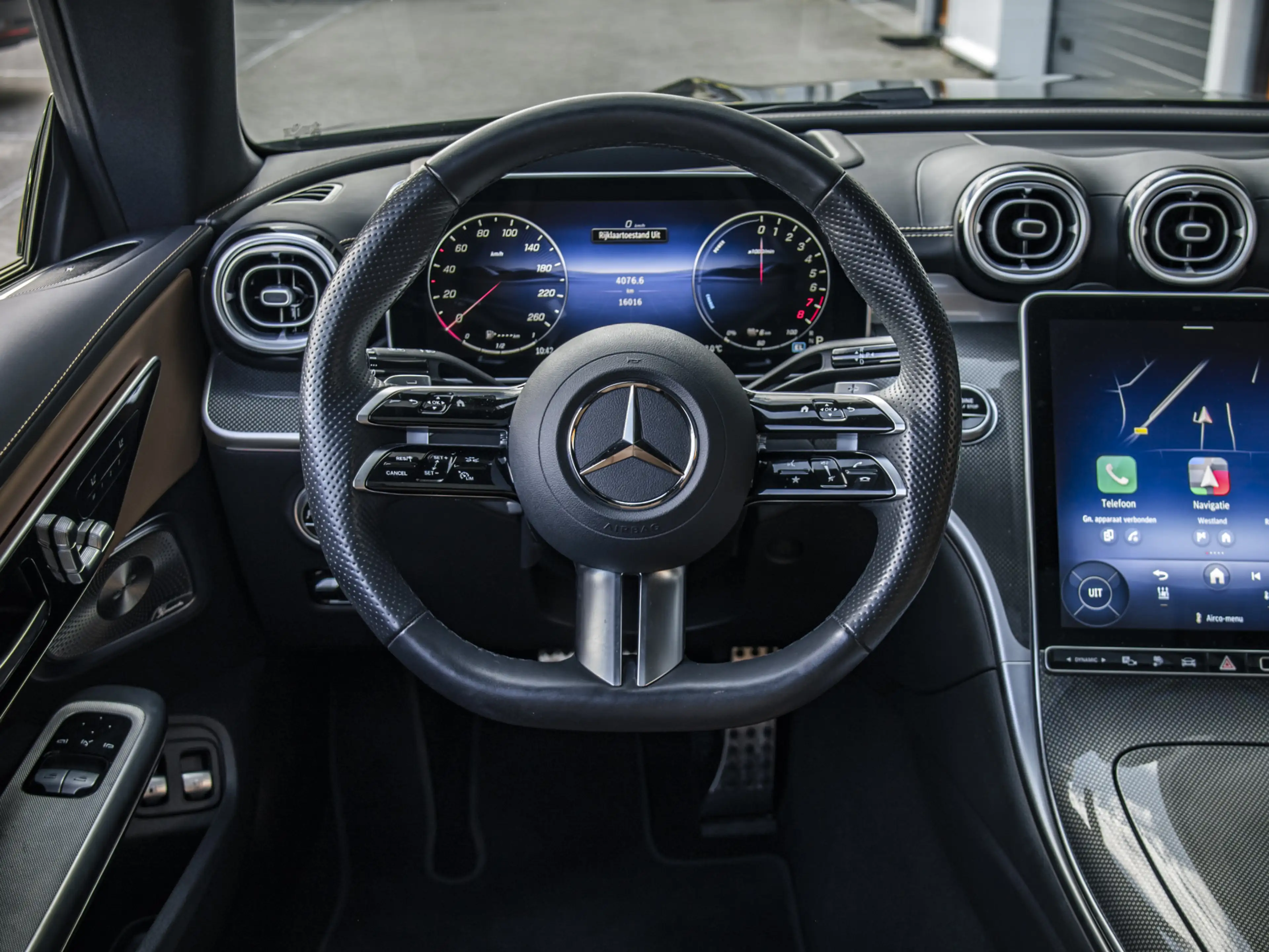 Mercedes-Benz CLE 300 | Coupé | e AMG Line — photo 13