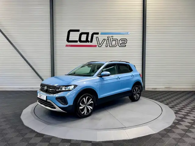 Volkswagen T-Cross view 6