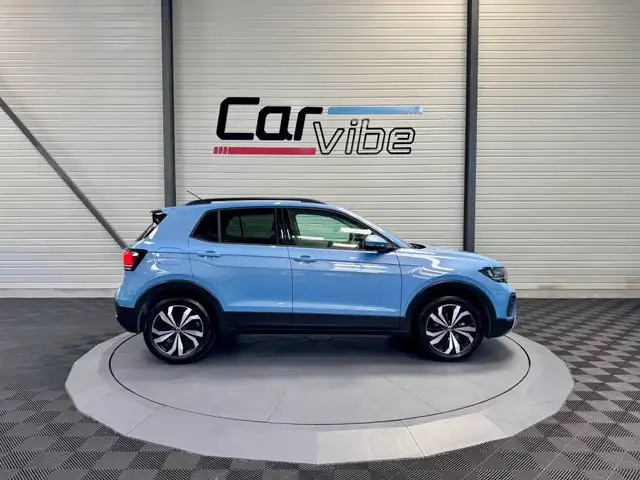 Volkswagen T-Cross view 4