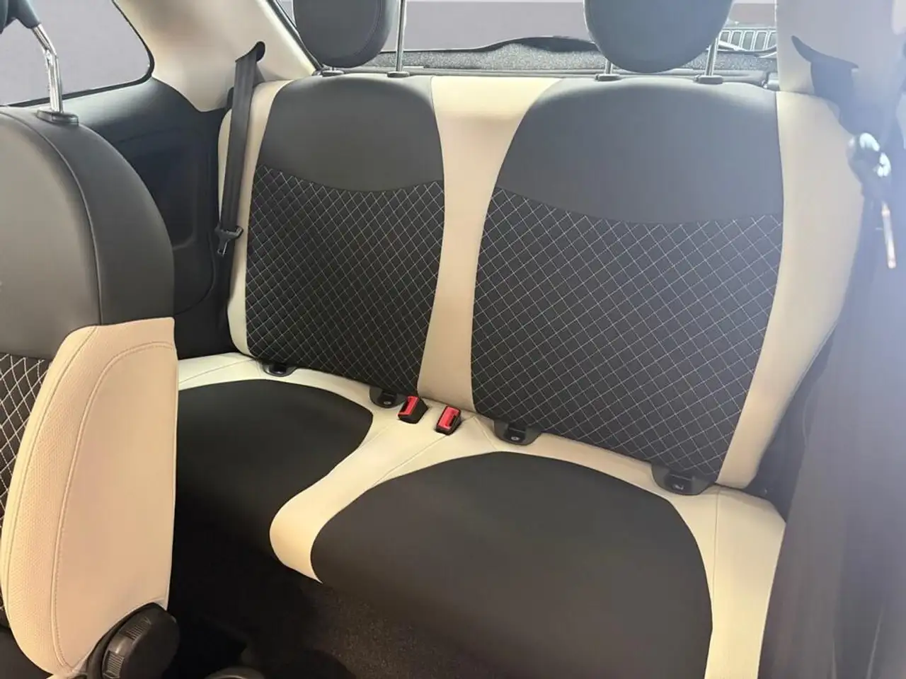 Fiat 500 1.0 hybrid Dolcevita 70cv 13