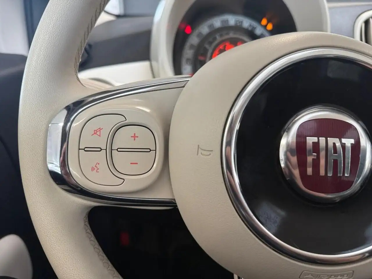 Fiat 500 1.0 hybrid Dolcevita 70cv 16