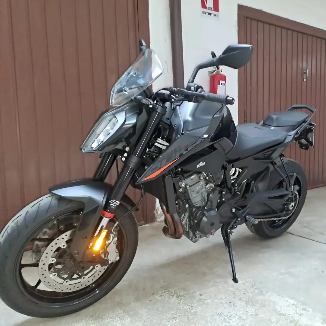 KTM 890 Duke Nero - 2