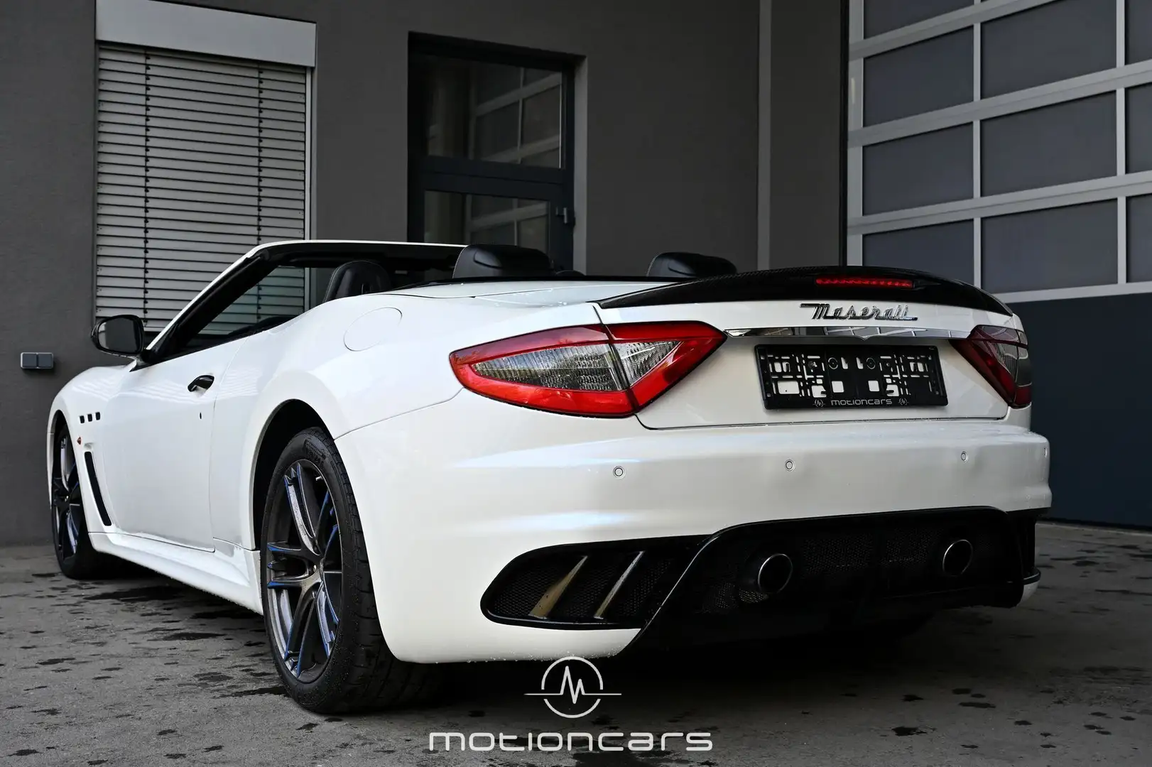 Maserati GranTurismo MC Stradale EXP € 117.980,- Weiß - 2