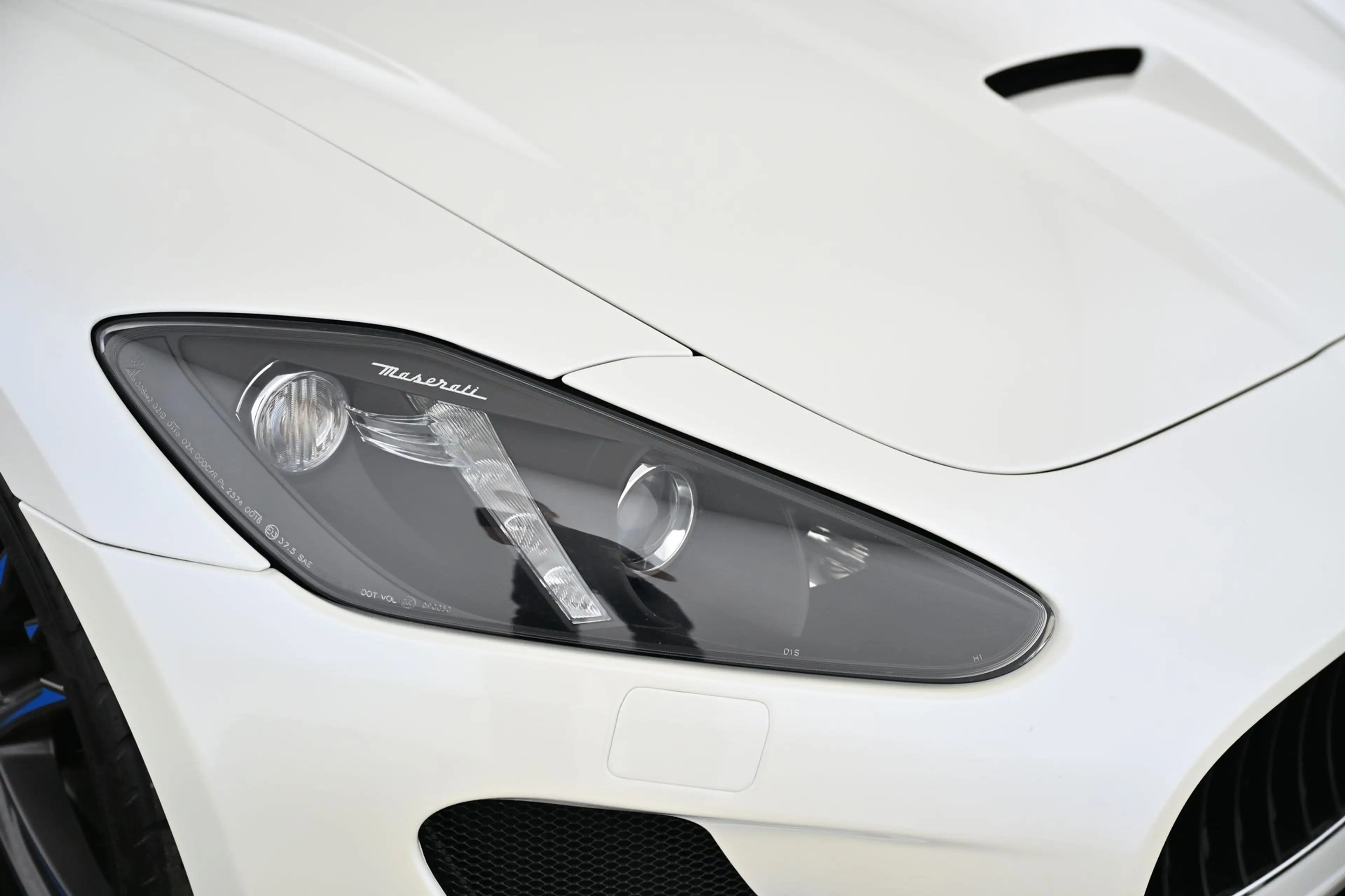 Maserati GranTurismo MC Stradale EXP € 117.980,- — photo 27
