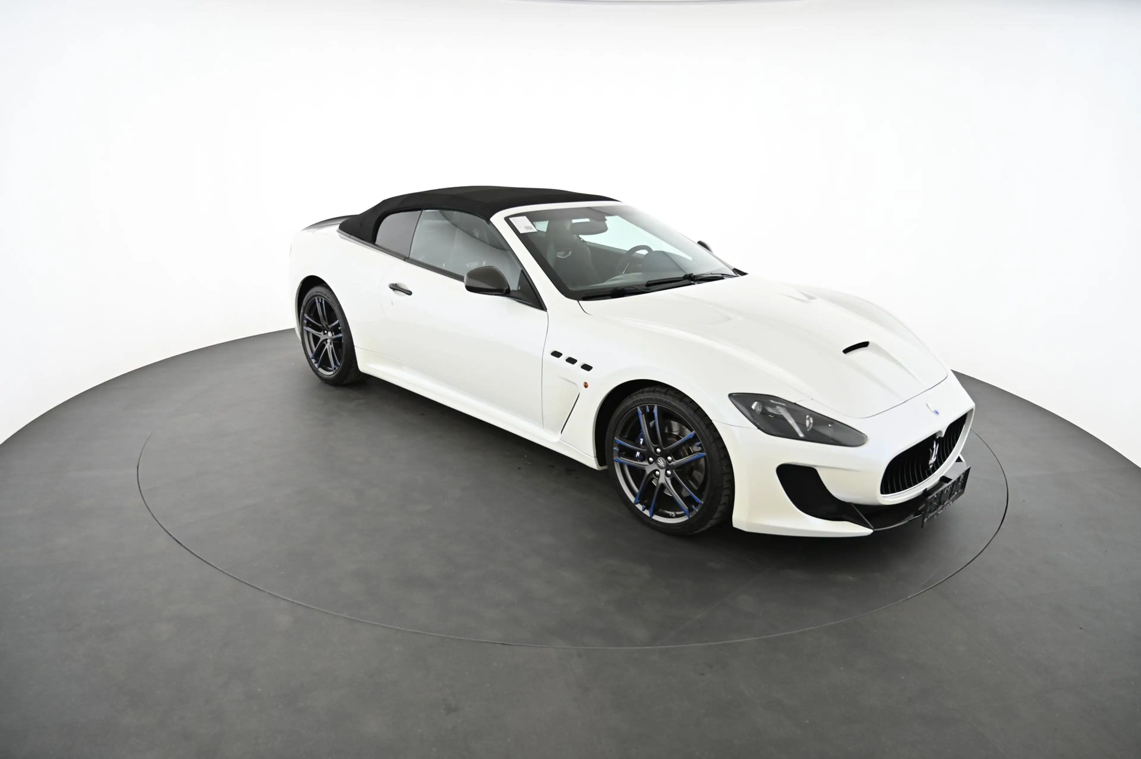 Maserati GranTurismo MC Stradale EXP € 117.980,- — photo 22