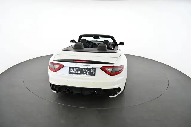 Maserati Granturismo view 4