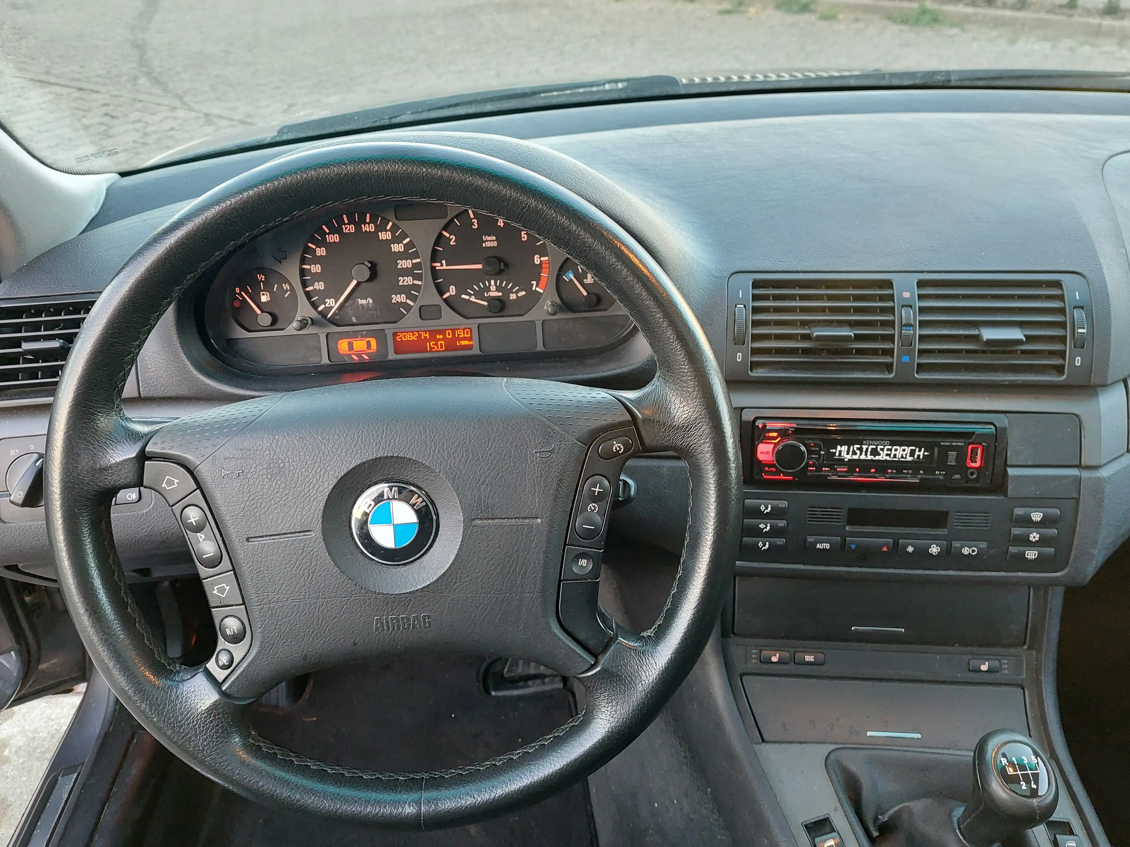 BMW 325 325i, Klima,eGSD,SHZ,LM,PDC,Tüv neu bis 10/2027 — photo 13
