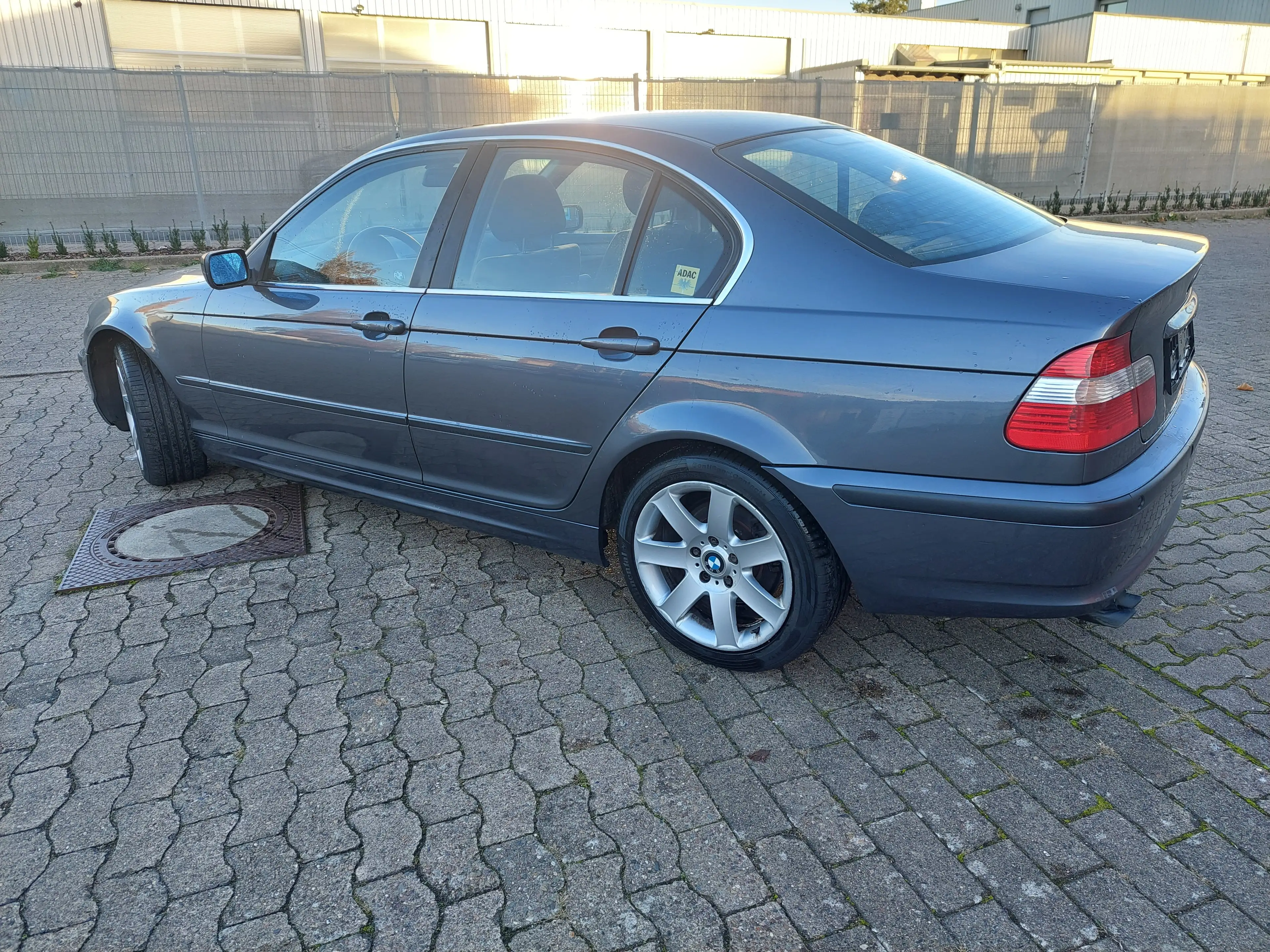 BMW 325 325i, Klima,eGSD,SHZ,LM,PDC,Tüv neu bis 10/2027 — photo 4