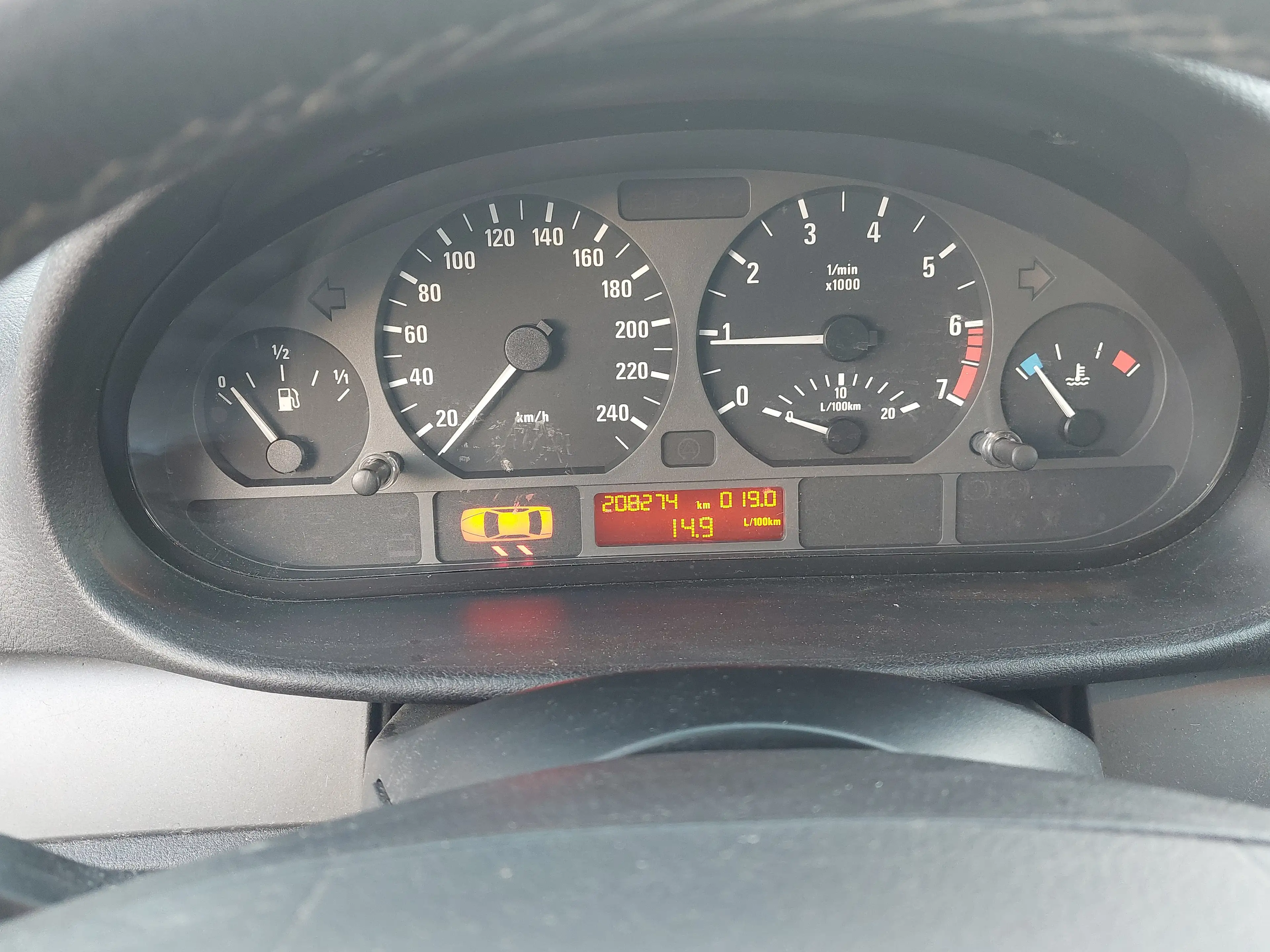 BMW 325 325i, Klima,eGSD,SHZ,LM,PDC,Tüv neu bis 10/2027 — photo 14