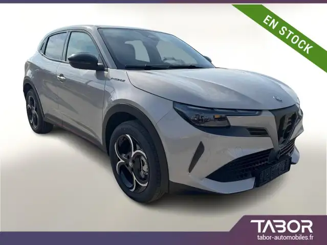 Alfa Romeo Junior Ibrida DCT Speciale GPS