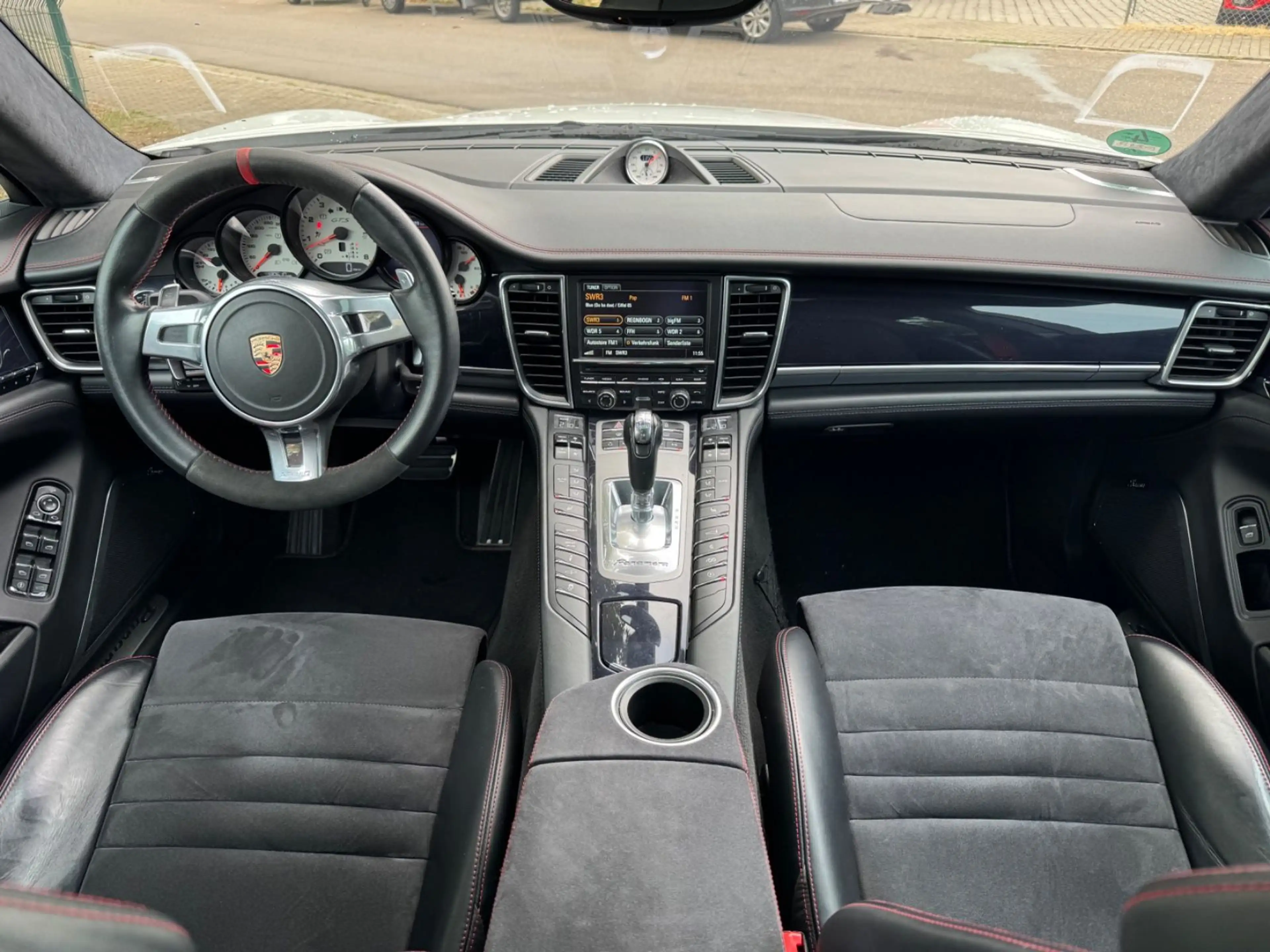 Porsche Panamera GTS / Burmester / Gepflegt / — photo 13