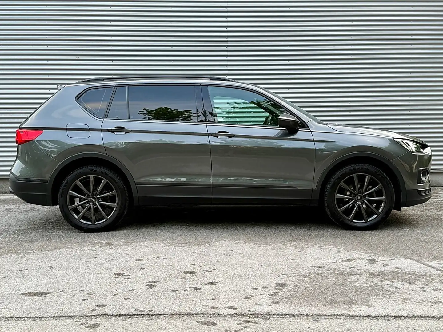 SEAT Tarraco 2,0 TDI Style DSG 4Drive Grau - 2
