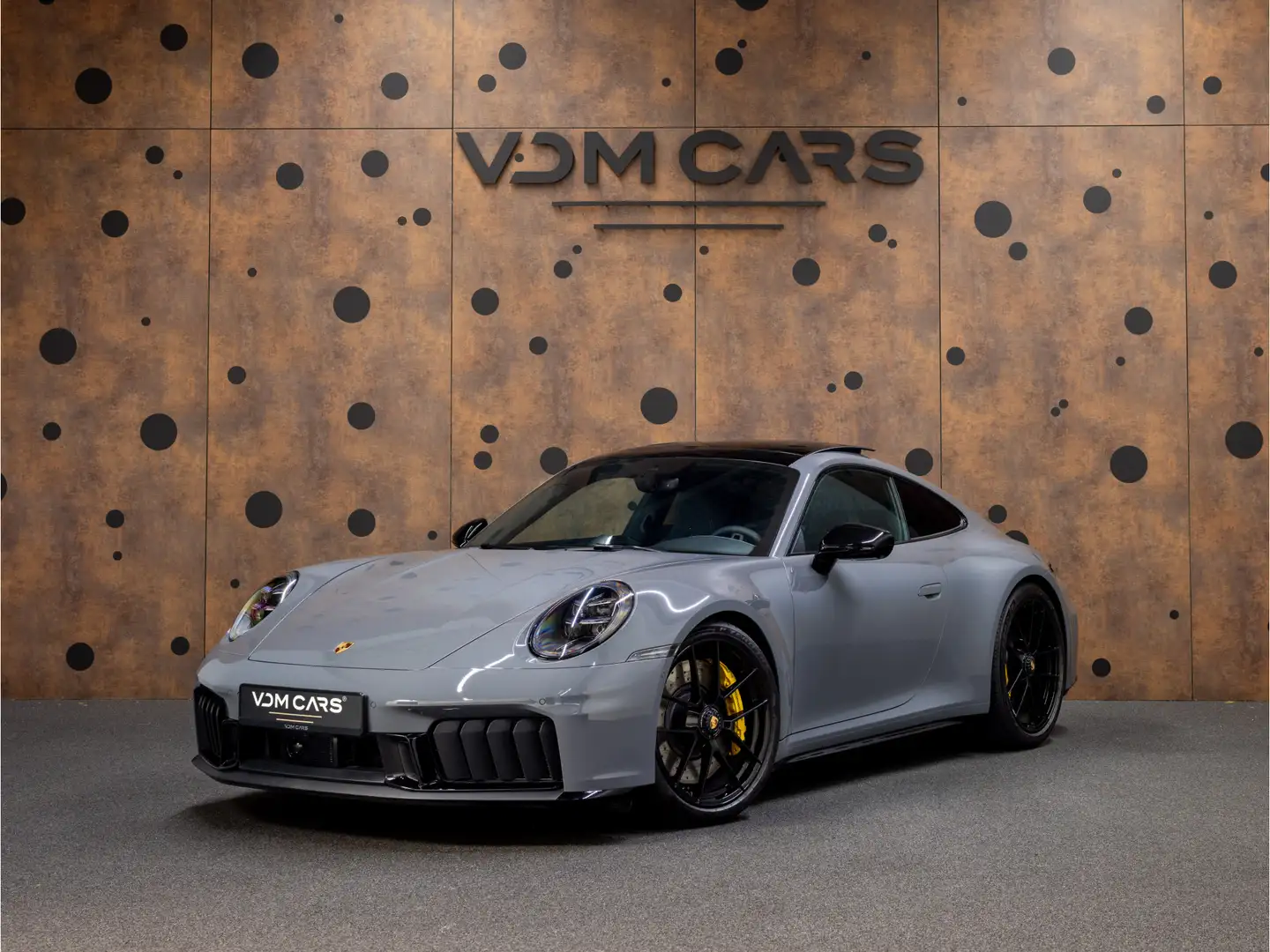 Porsche 992 3.6 Carrera 4 GTS | Stoelventilatie | 18-weg | ACC Grijs - 1
