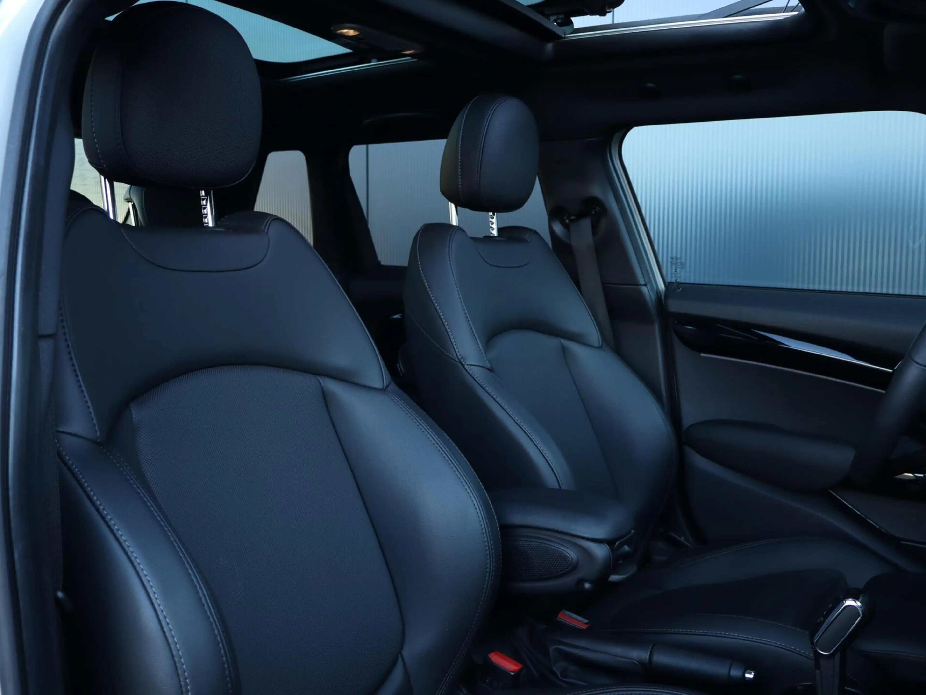 MINI Cooper Mini 1.5 — photo 32