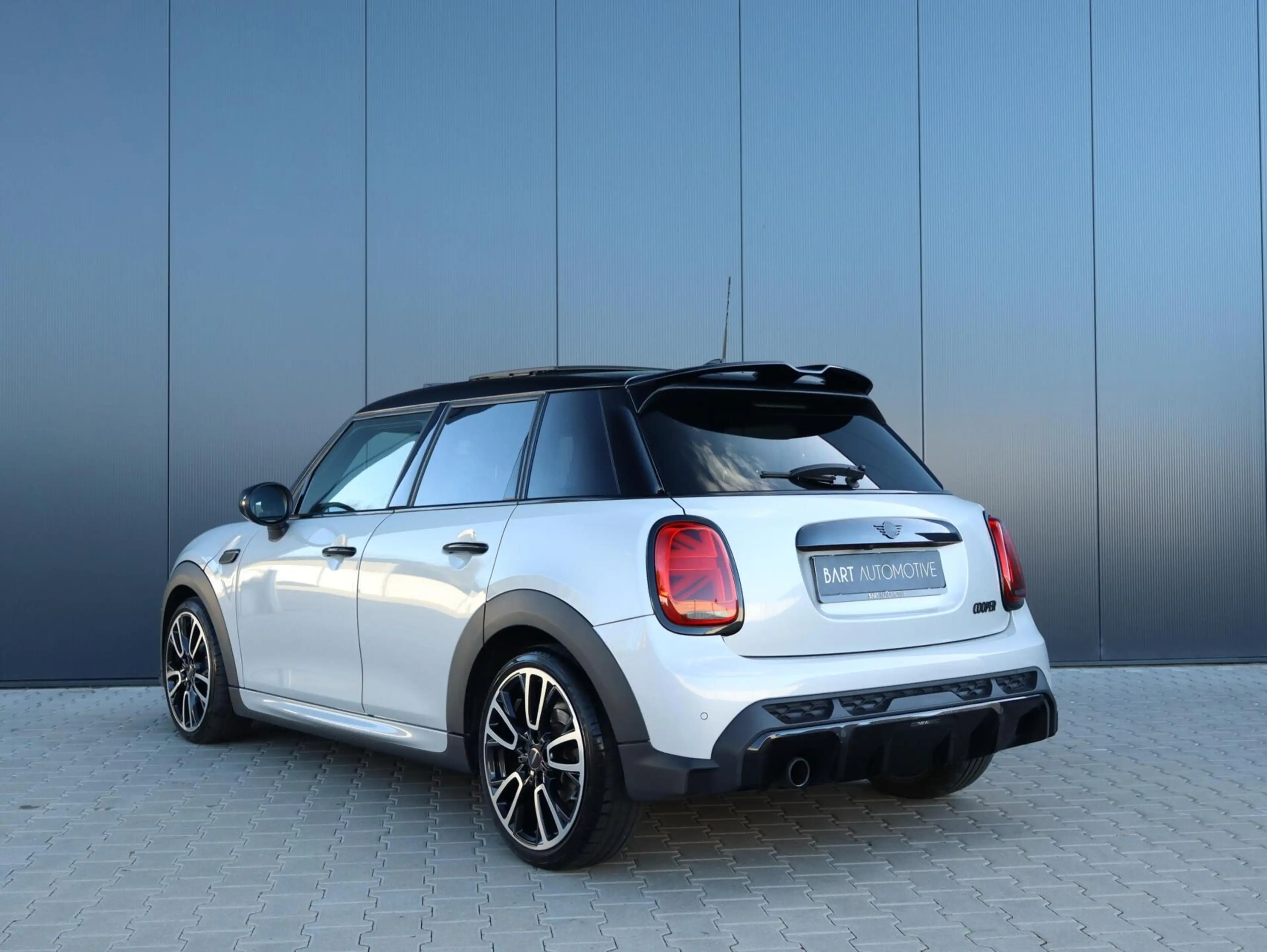 MINI Cooper Mini 1.5 — photo 18