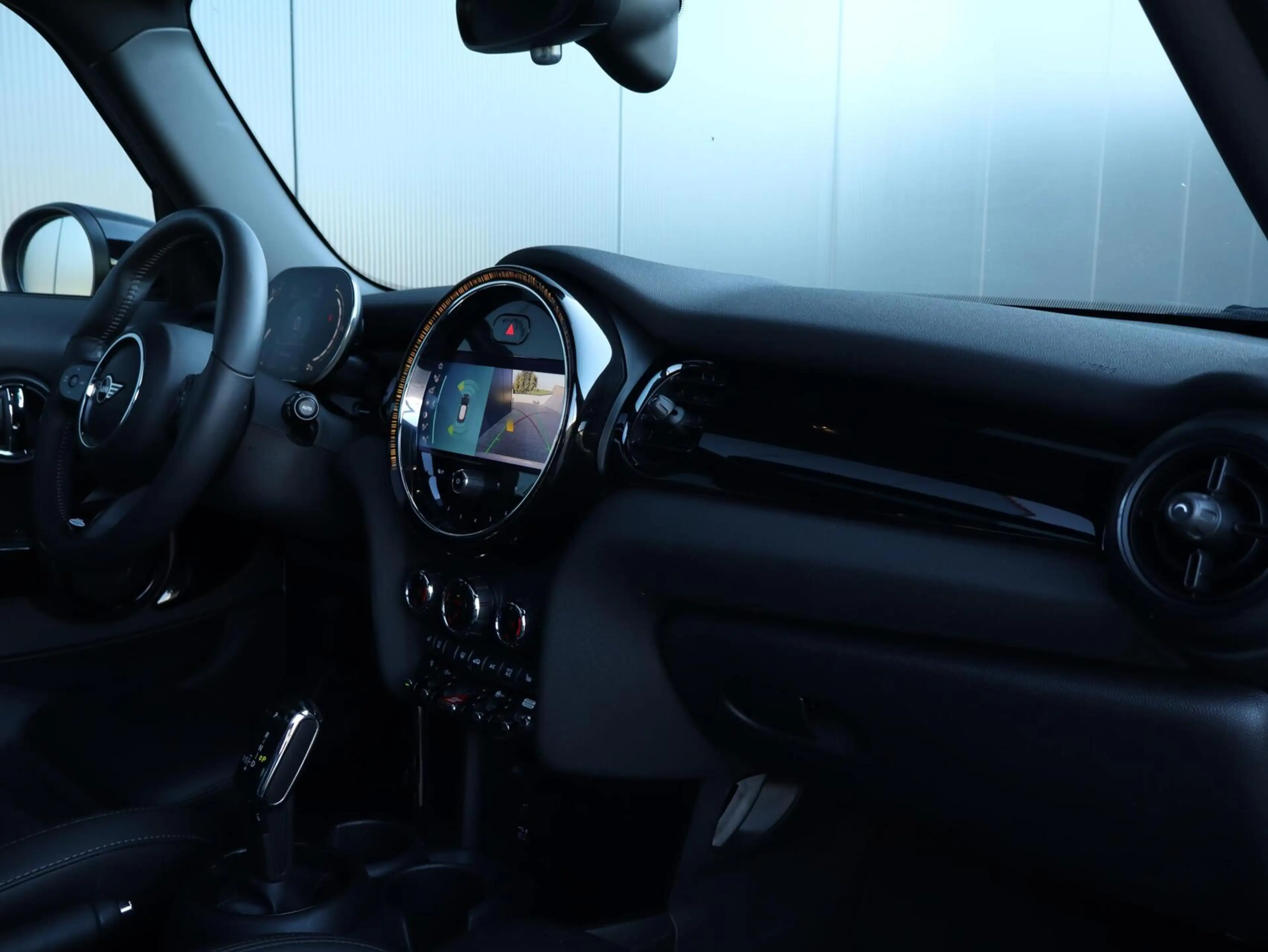 MINI Cooper Mini 1.5 — photo 34