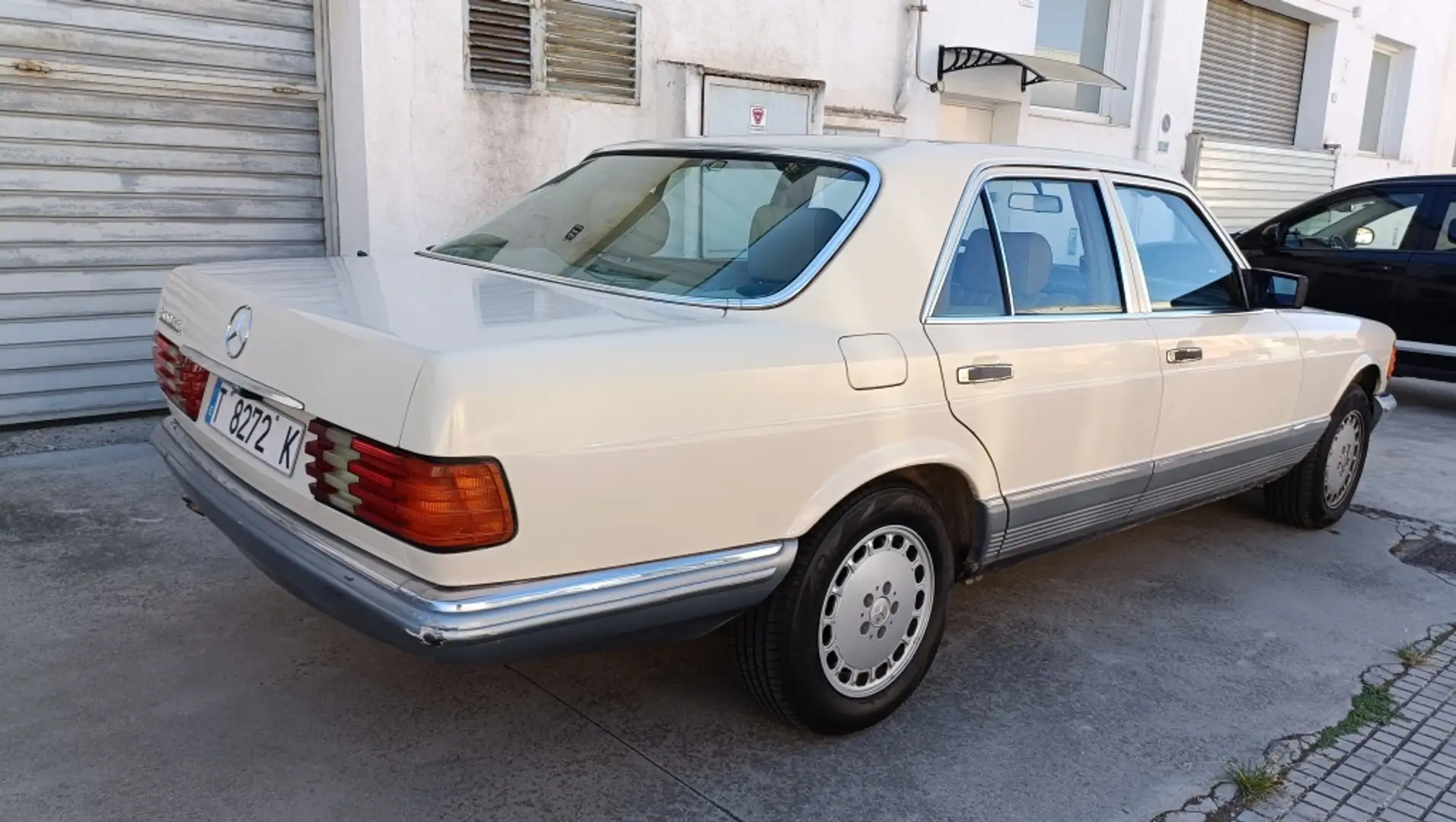 Mercedes-Benz MERCEDES-BENZ Clase S (W126) Berlina  Manual de 4 Béžová - 2