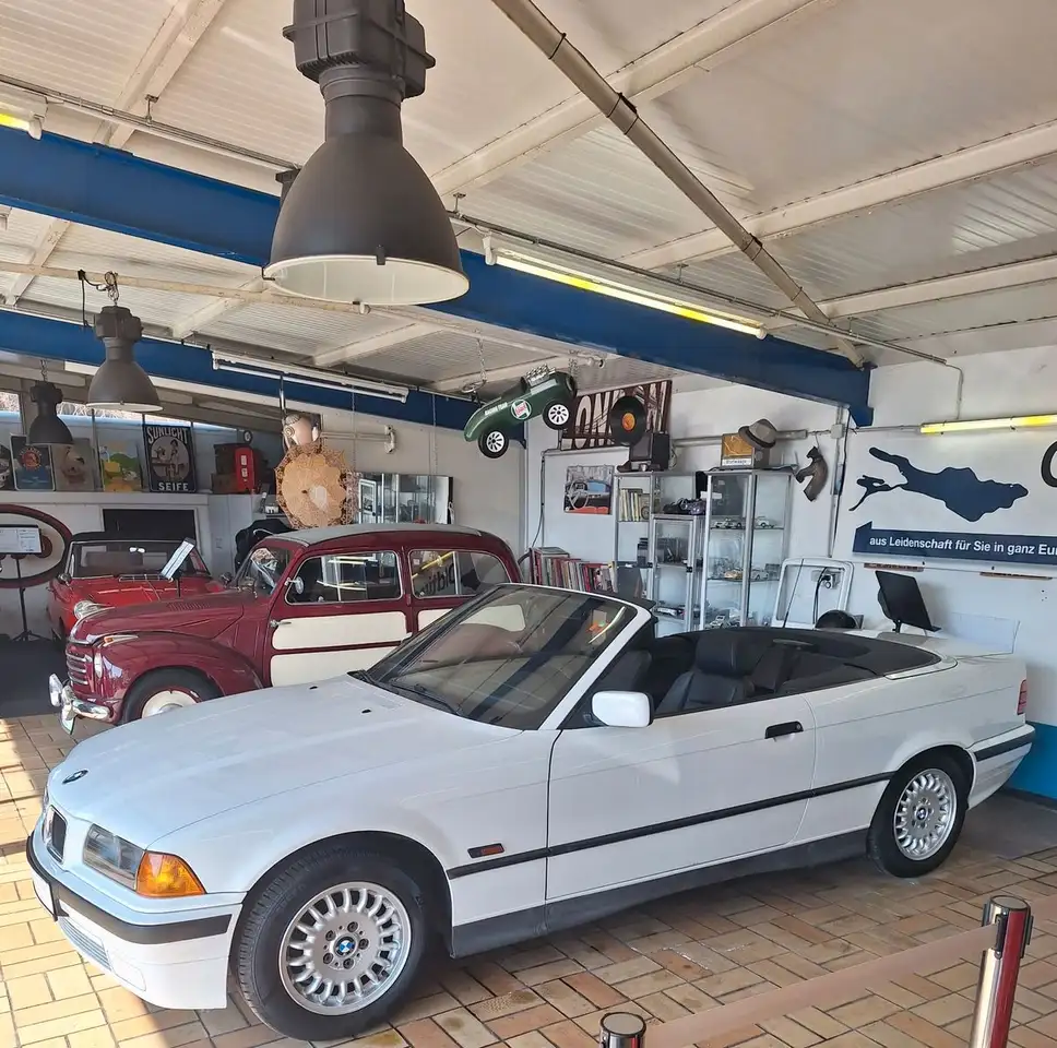BMW 318i, foto 6