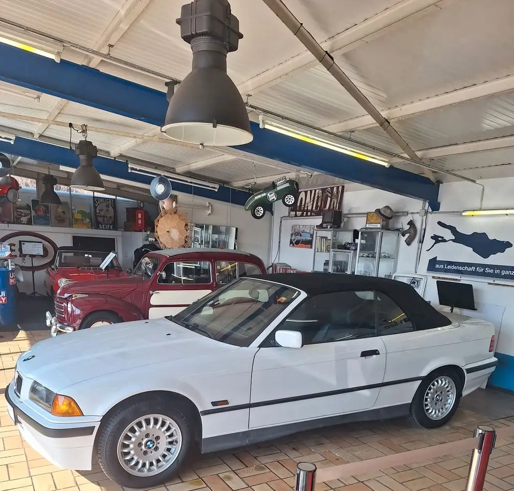 BMW 318i, foto 4