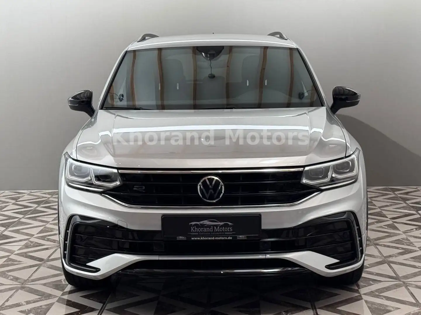Volkswagen Tiguan R-Line Silber - 2