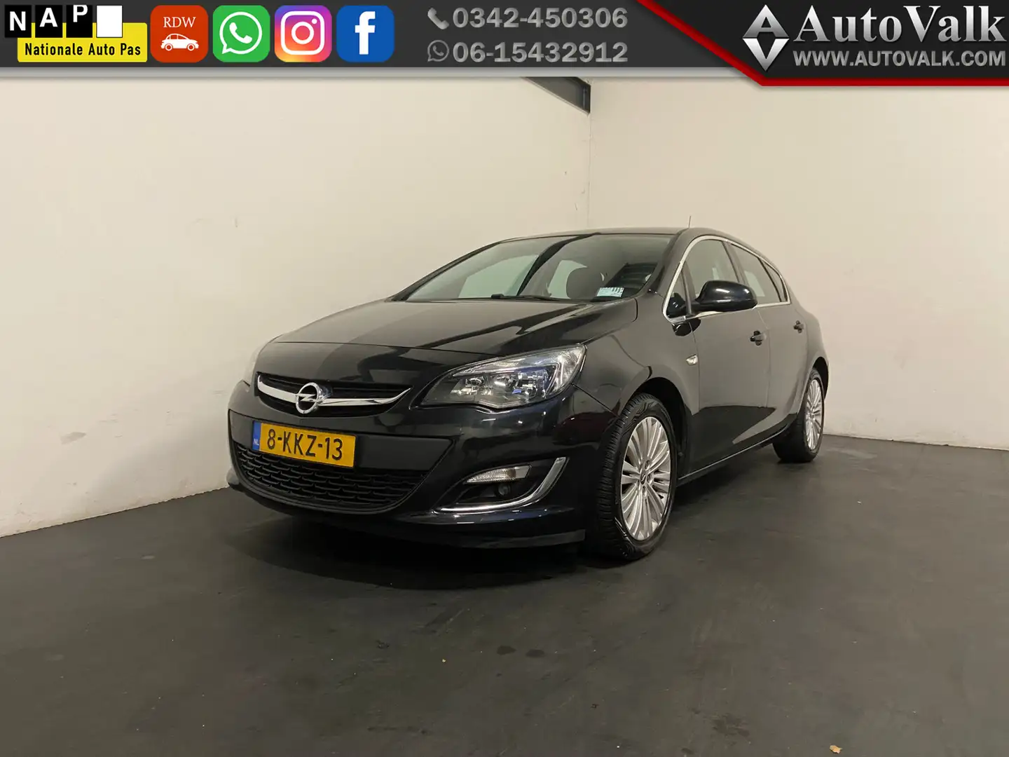 Opel Astra 1.4 Turbo Design Edition Schwarz - 1