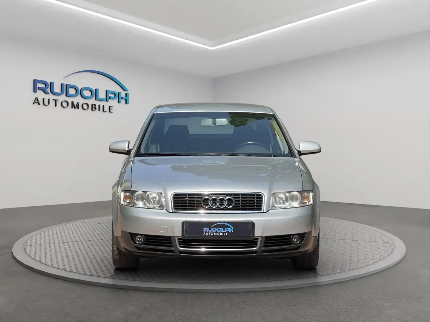 Audi A4 2.5 TDI AUTOMATIK LEDER TÜV NEU Silber - 2