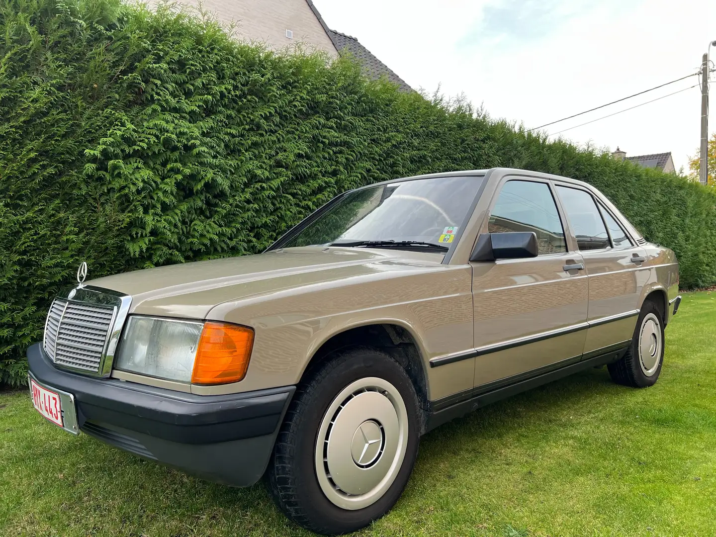 Mercedes-Benz 190 190 D 2.5 1owner Beige - 2