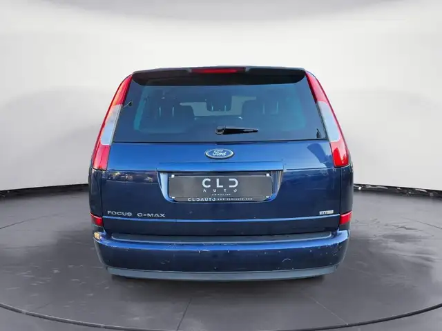 Ford Focus view 5