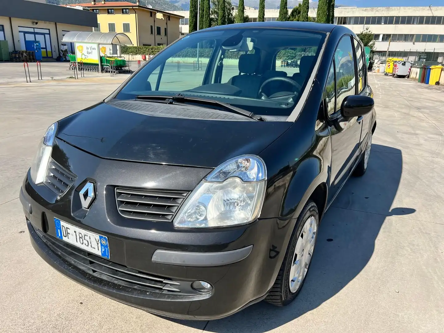 Renault Modus 1.5 85 cv Diesel Automatica/Saint Tropez Negro - 2