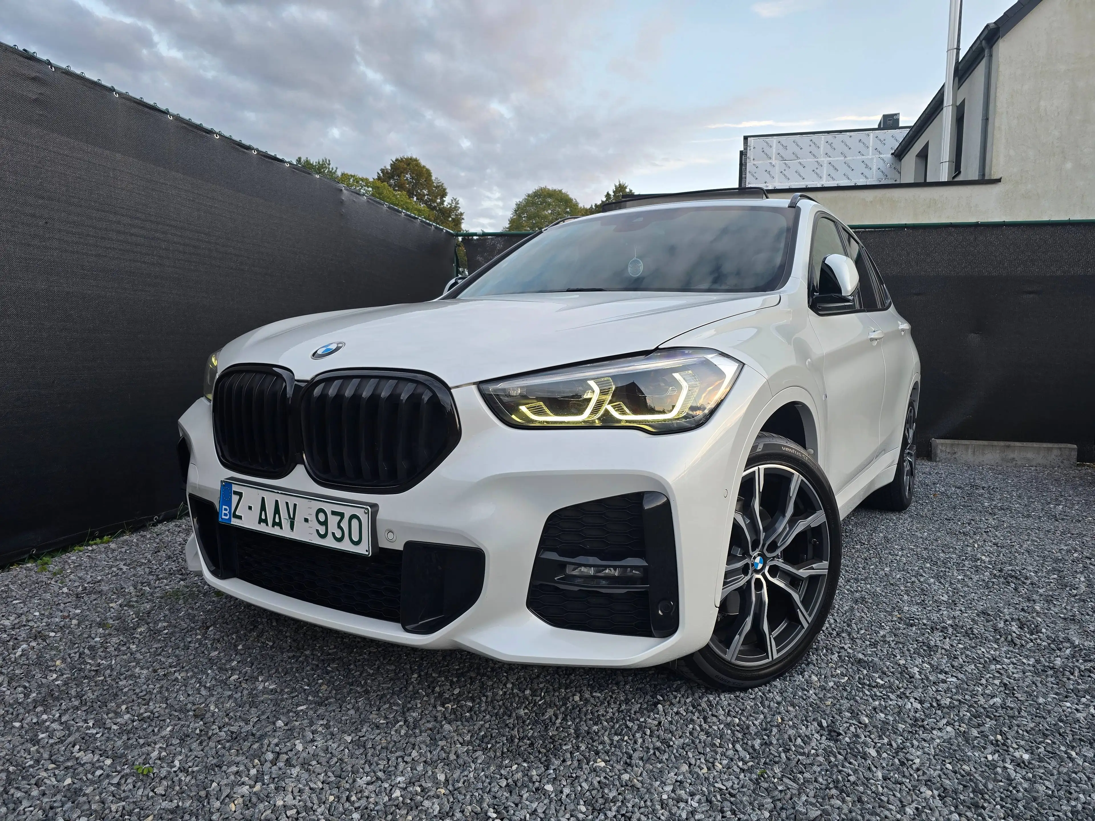 BMW X1 1.5iA sDrive18 M-Pack van 2022 met 64500 kms ***12 MAANDEN GARANTIE***