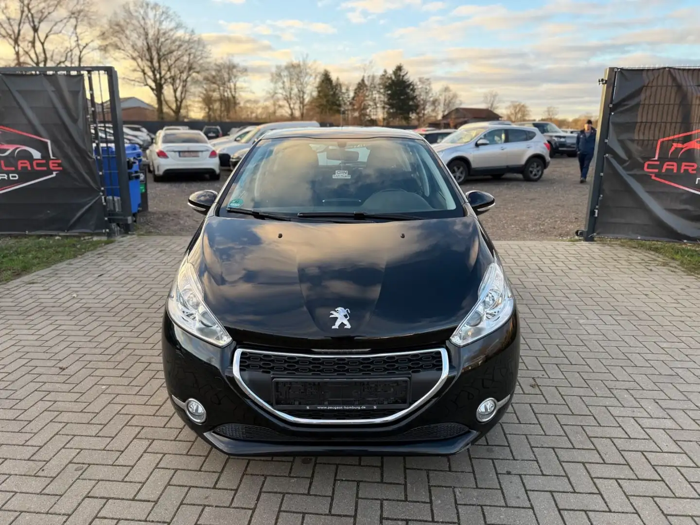 Peugeot 208 Active 2. HAND/KLIMA/NAVI/ALUFELGEN Schwarz - 2