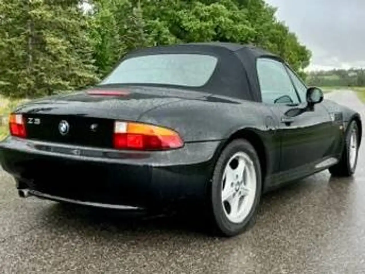 BMW 3 Series снимка BMW 3 Series