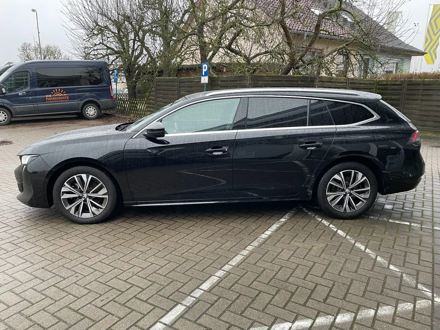 Peugeot 508 Allure Pack Automatik, Navigation, 360°Kamera Schwarz - 2