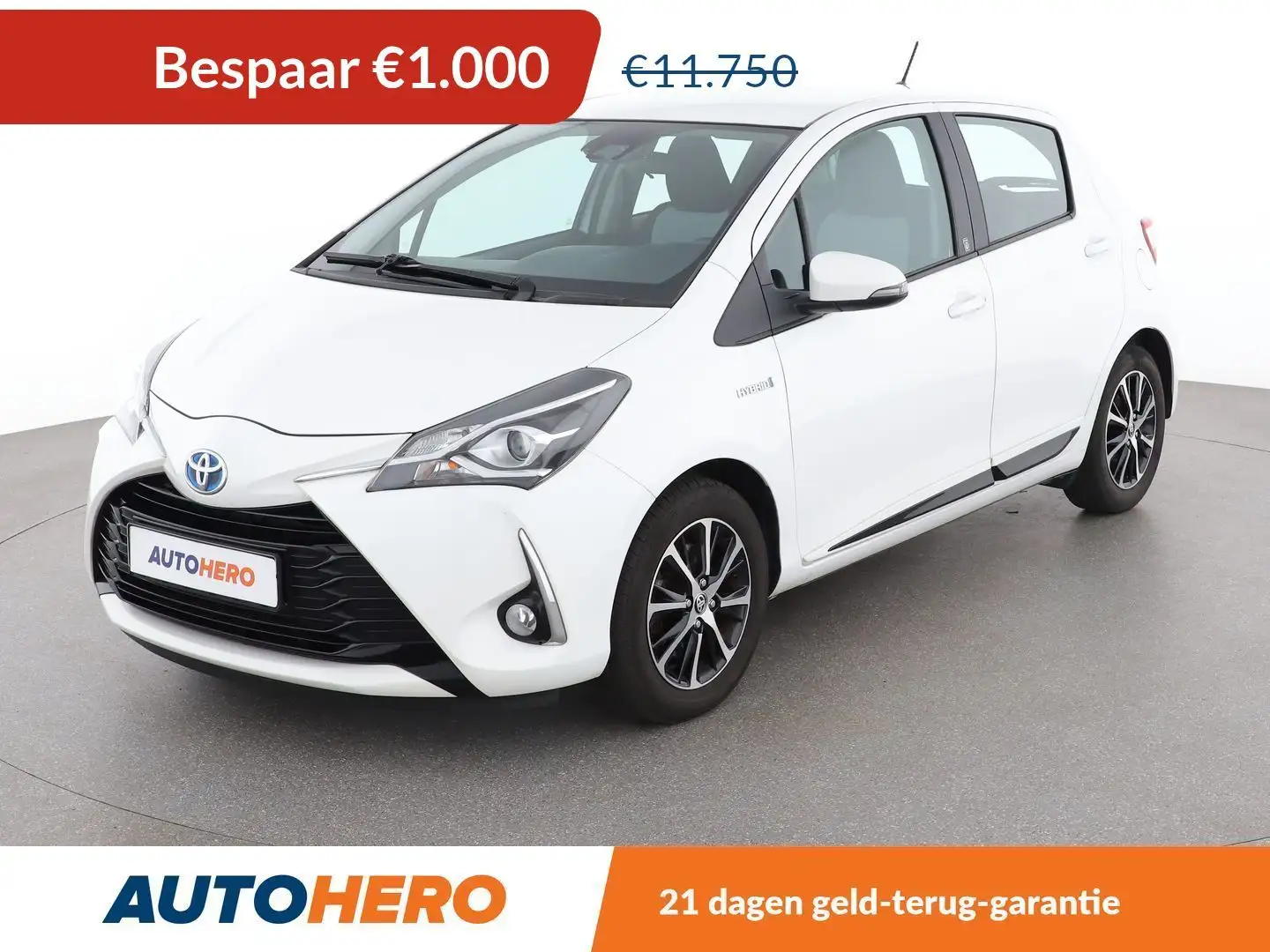 Toyota Yaris 1.5 Hybrid Team D White - 1