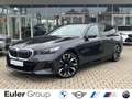 BMW 520 i A Touring M Sport ACC Parkass. adLED AHK-klappba Grau - thumbnail 1