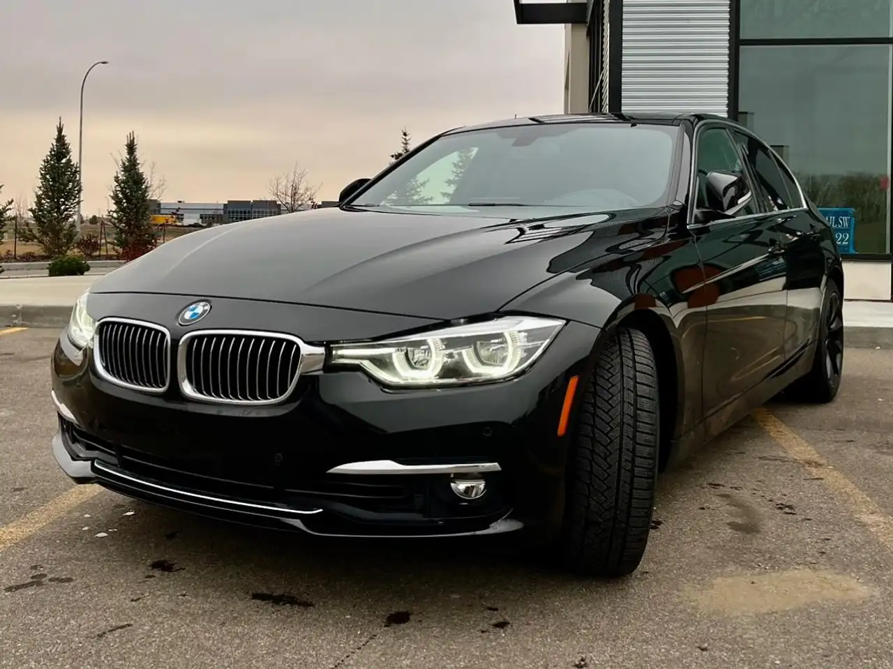 BMW 3 Series снимка BMW 3 Series