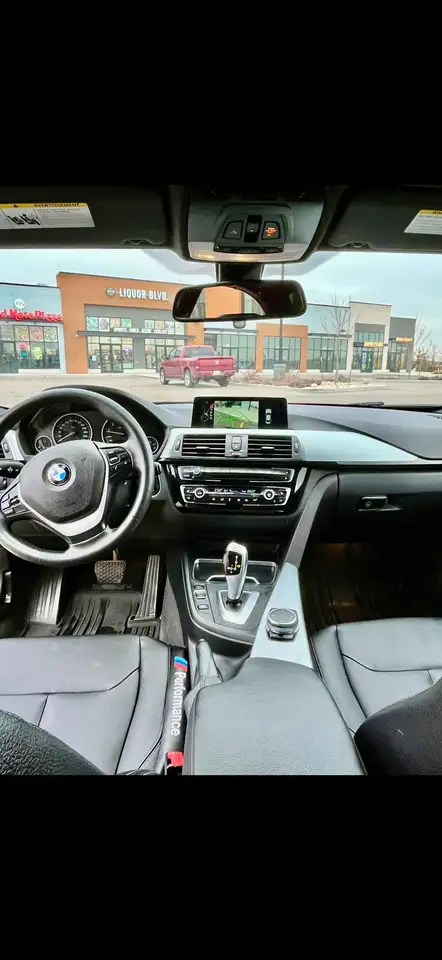 BMW 3 Series снимка BMW 3 Series