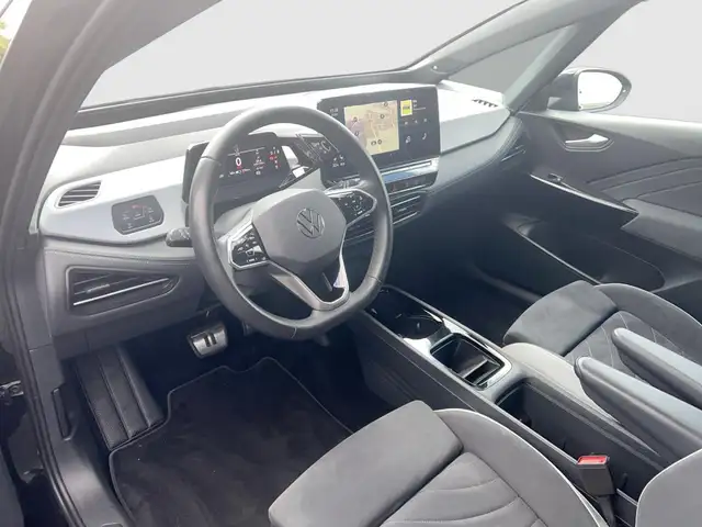 Volkswagen ID.3 view 9