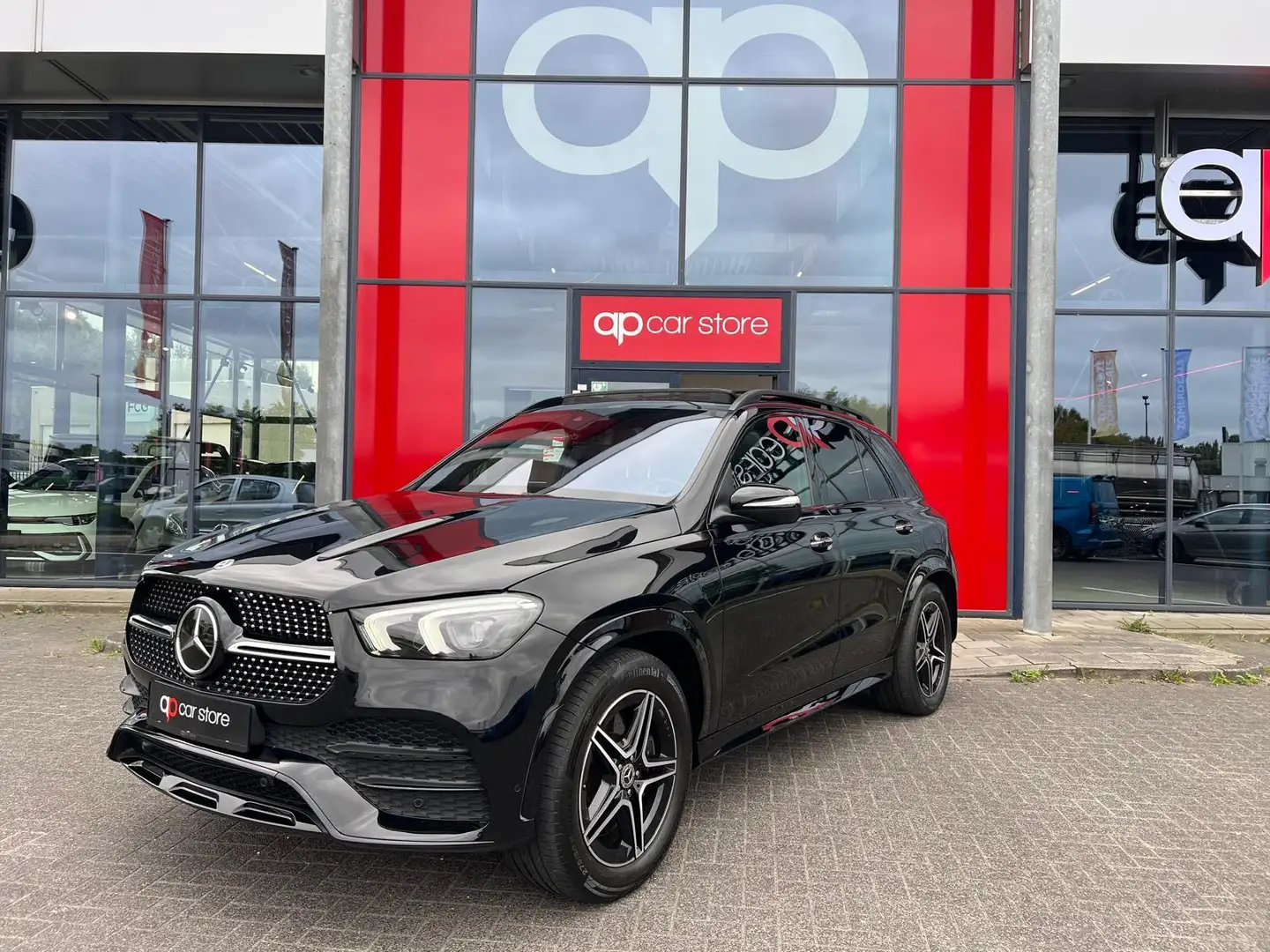 Mercedes-Benz GLE 350 e 4MATIC Noir - 1