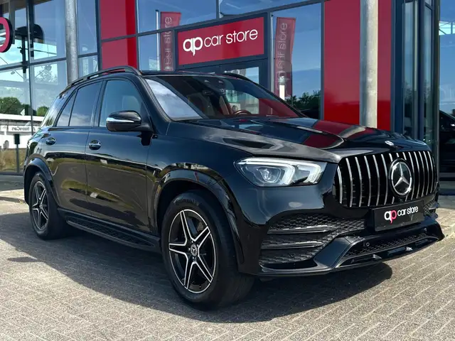 Mercedes-Benz Gle view 3