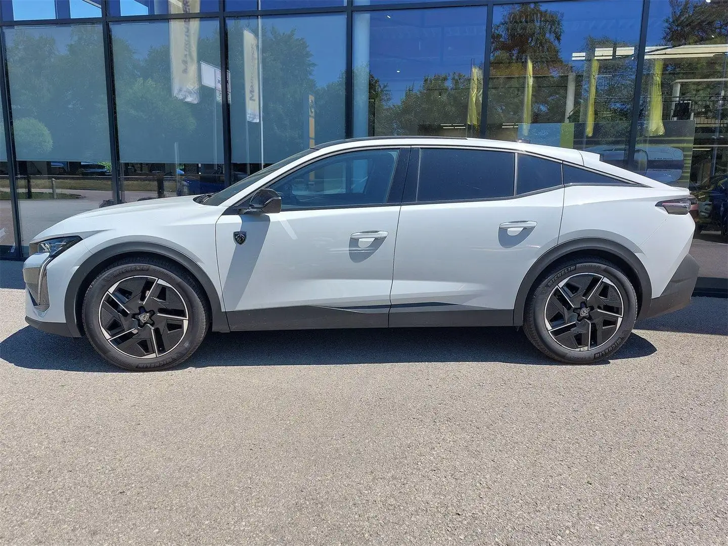 Peugeot 408 HEV 136 e-DCS6 GT Weiß - 2