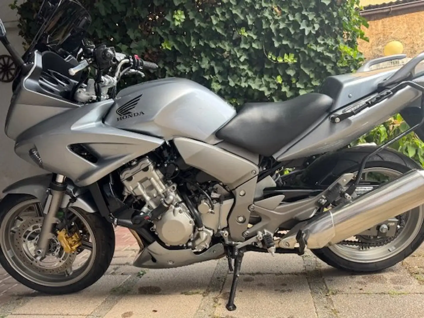 Honda CBF 1000 Zilver - 1