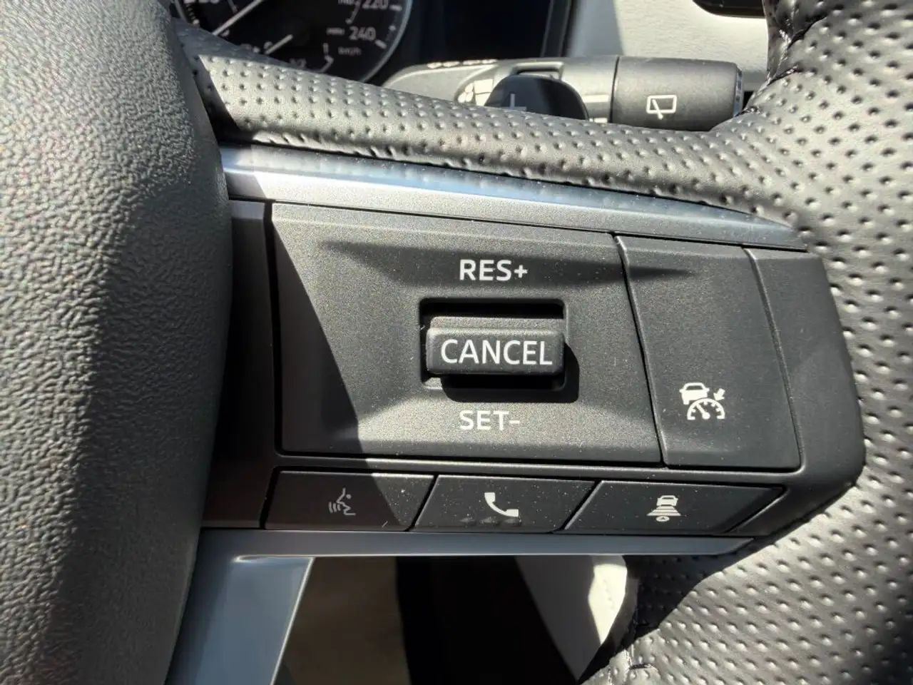 Mitsubishi Outlander снимка Mitsubishi Outlander