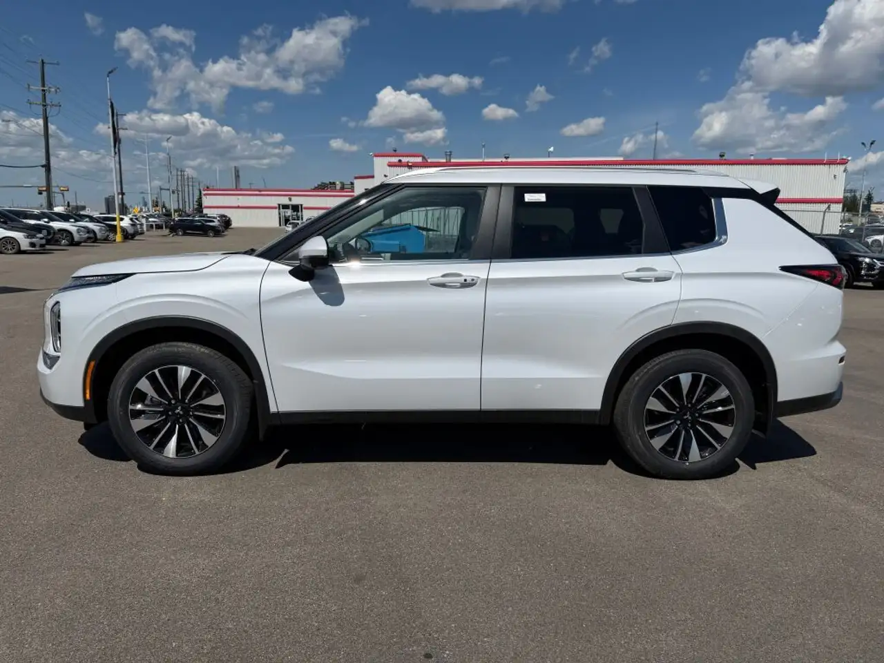 Mitsubishi Outlander снимка Mitsubishi Outlander