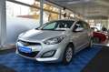 Hyundai i30 cw Trend *KLIMAAUTOMATIK*ERST 42TKM!*1.HAND! Argent - thumbnail 1