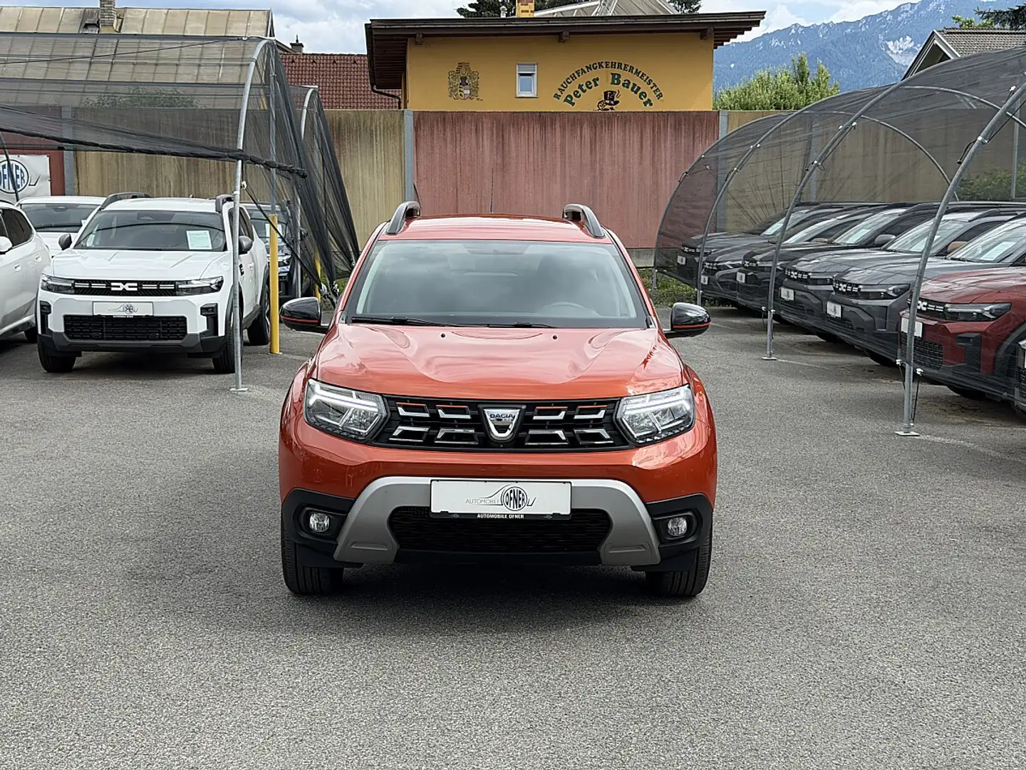Dacia Duster TCe 150 PF EDC Extreme Aut. AHK LED PDC 360°Mul... Orange - 2