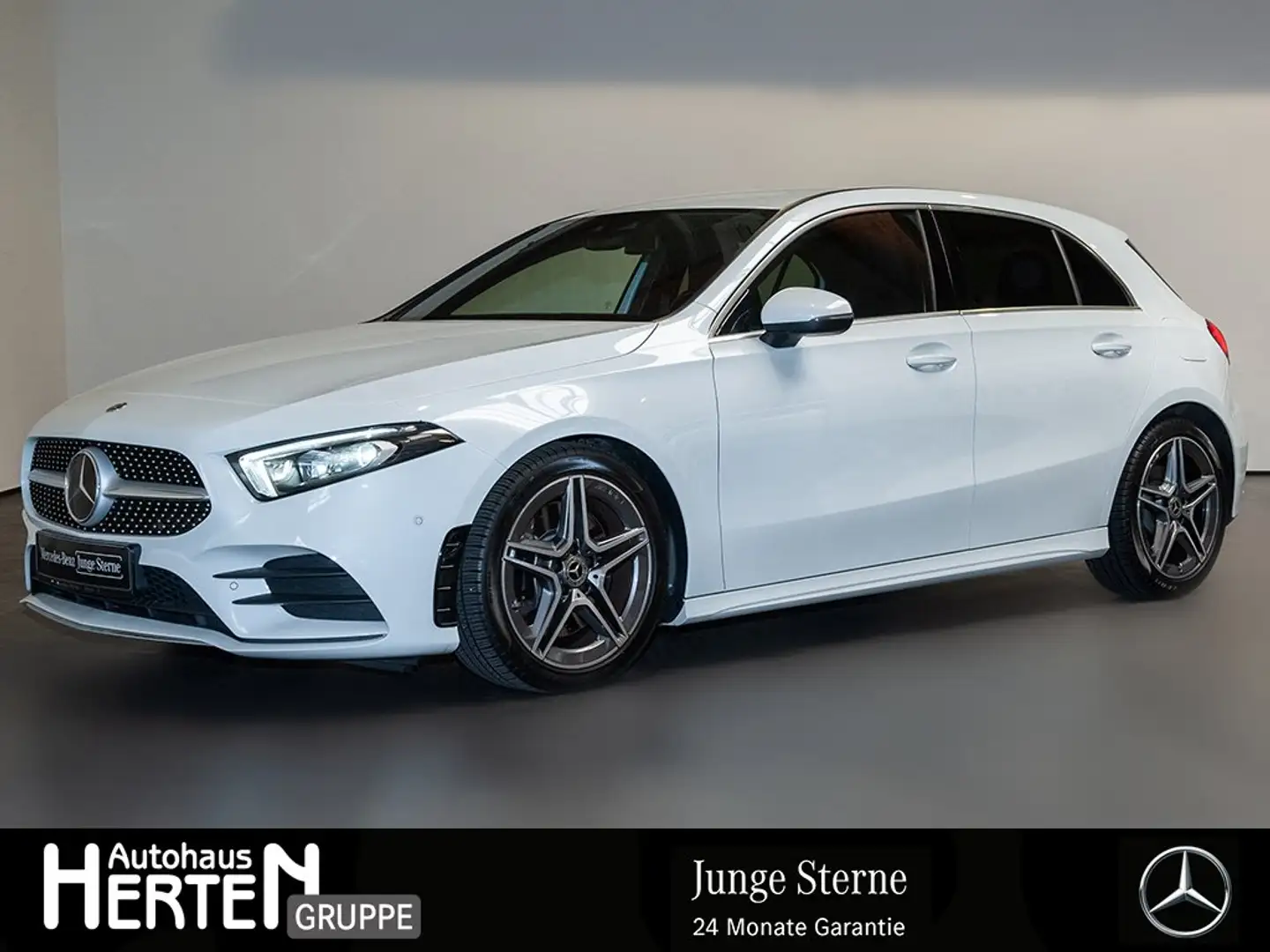 Mercedes-Benz A 250 Kompaktlimousine+AMG-LINE+DISTRONIC+KAMERA Blanc - 1