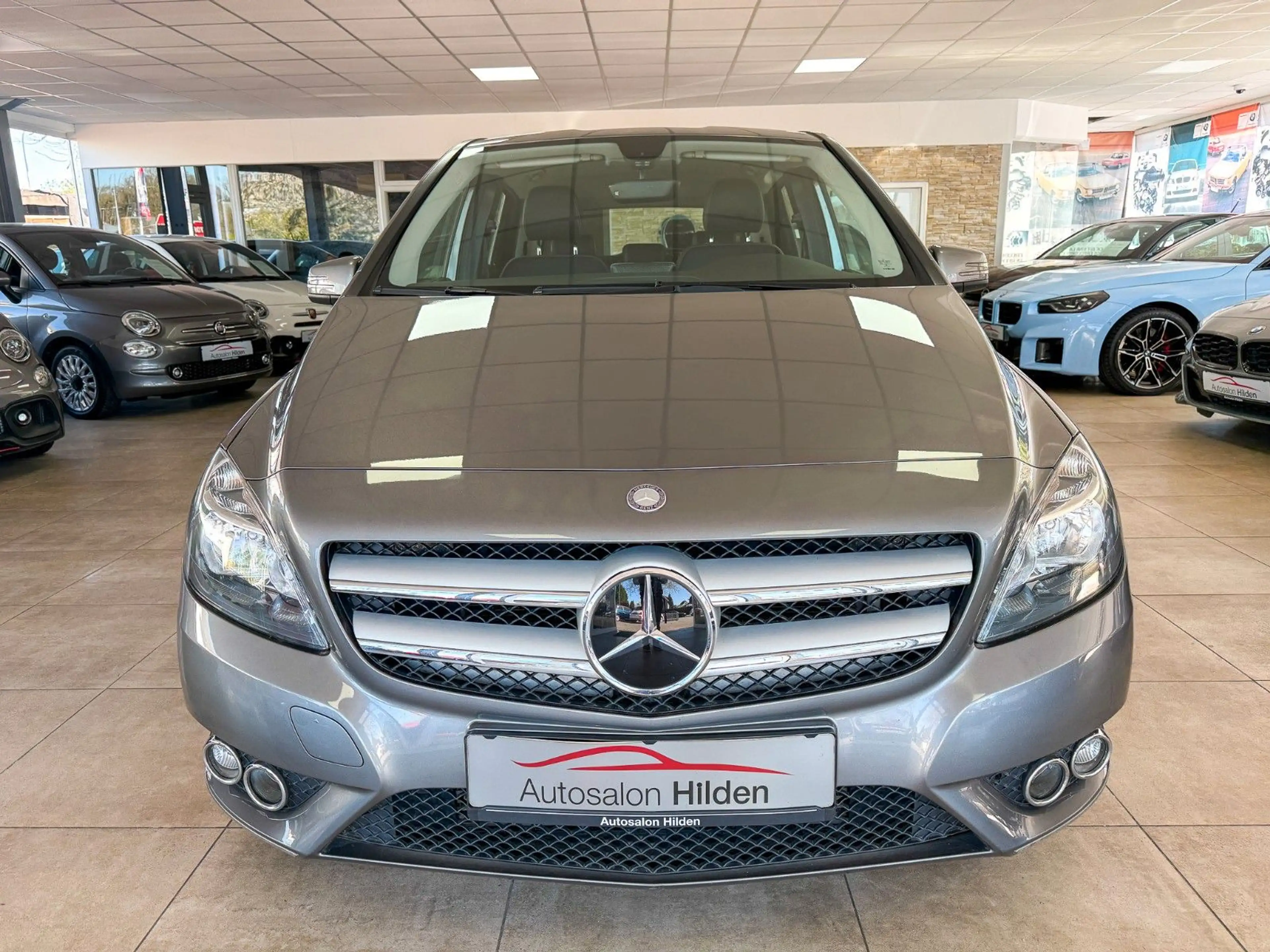 Mercedes-Benz B 200 Automatik Navi Teilleder TÜV Neu 2.Hand — photo 2