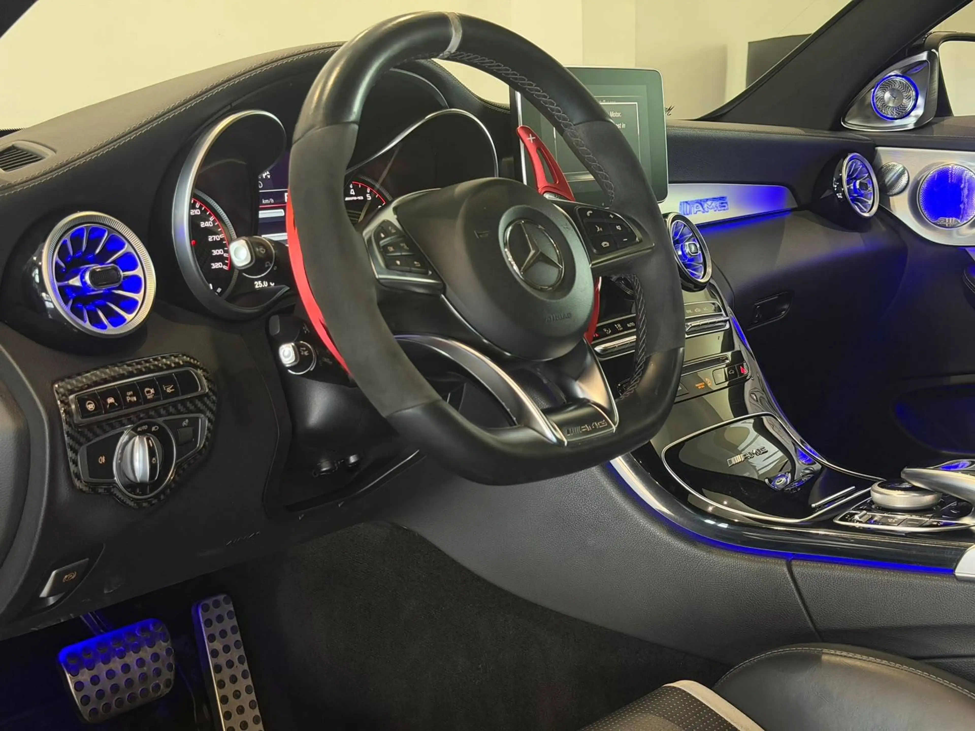 Mercedes-Benz C 63 AMG C 63 S AMG — photo 14
