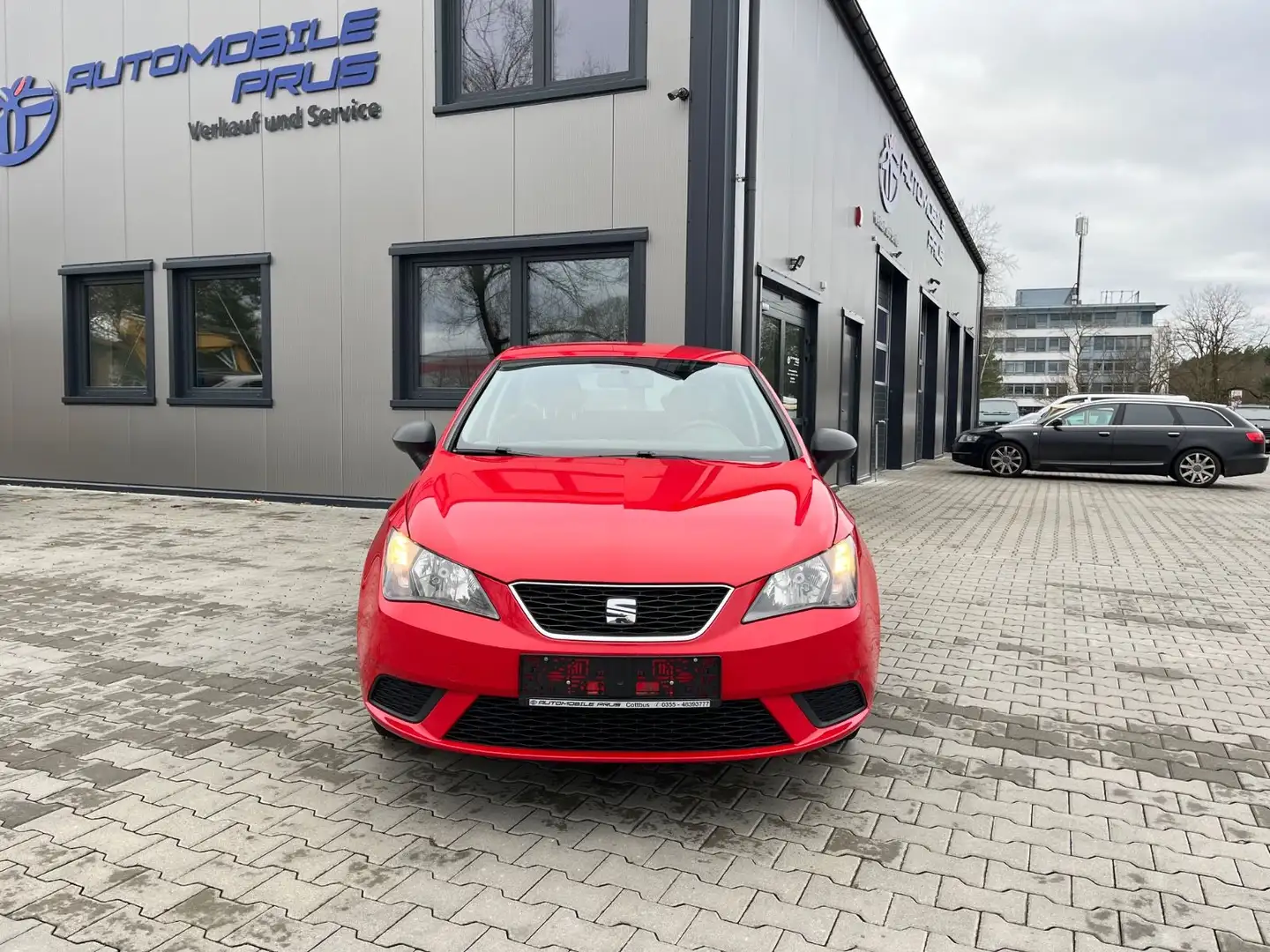 SEAT Ibiza Reference Rosso - 1